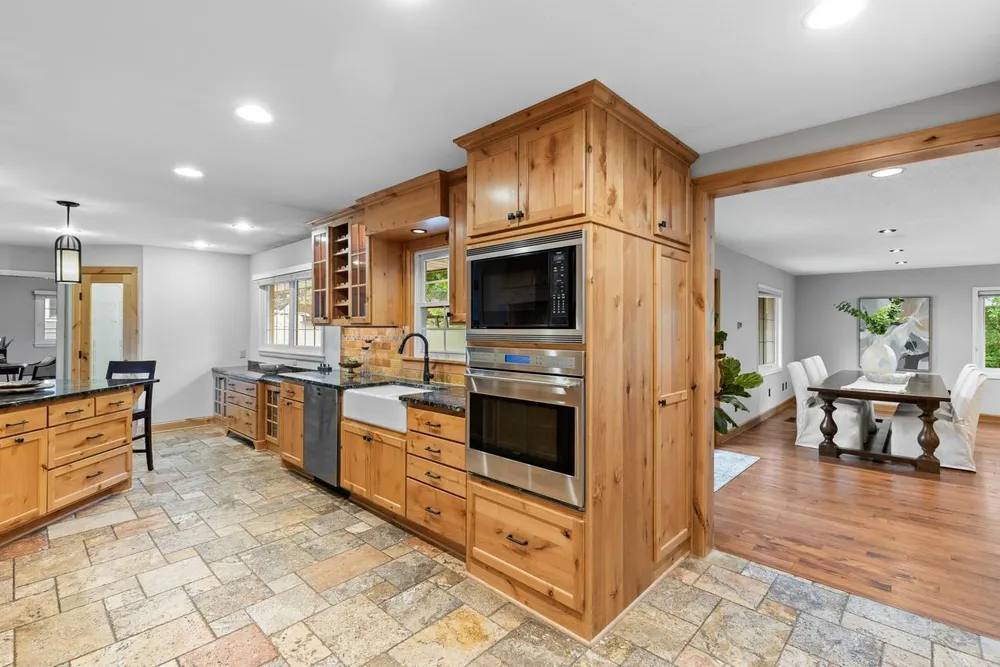 5309 Birchcrest Dr, Edina, MN 55436
