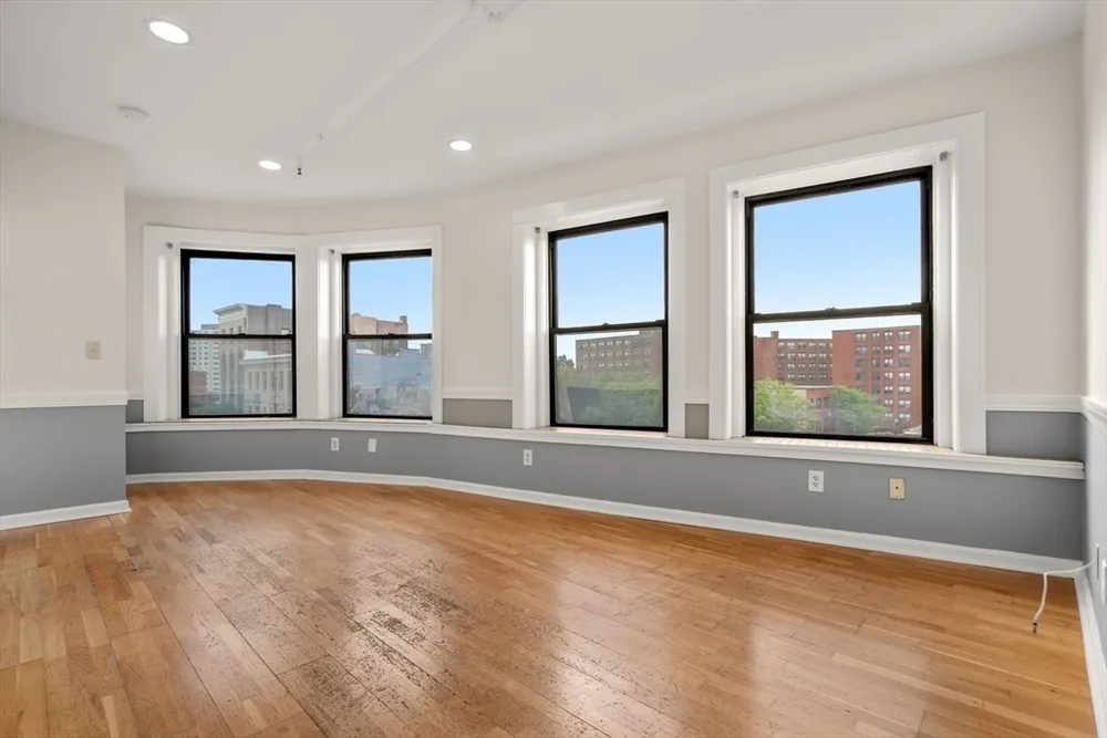 7 Central Square, Lynn, MA 01901