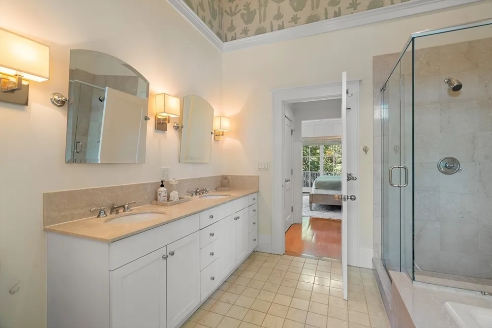 19 Saville St, Cambridge, MA 02138