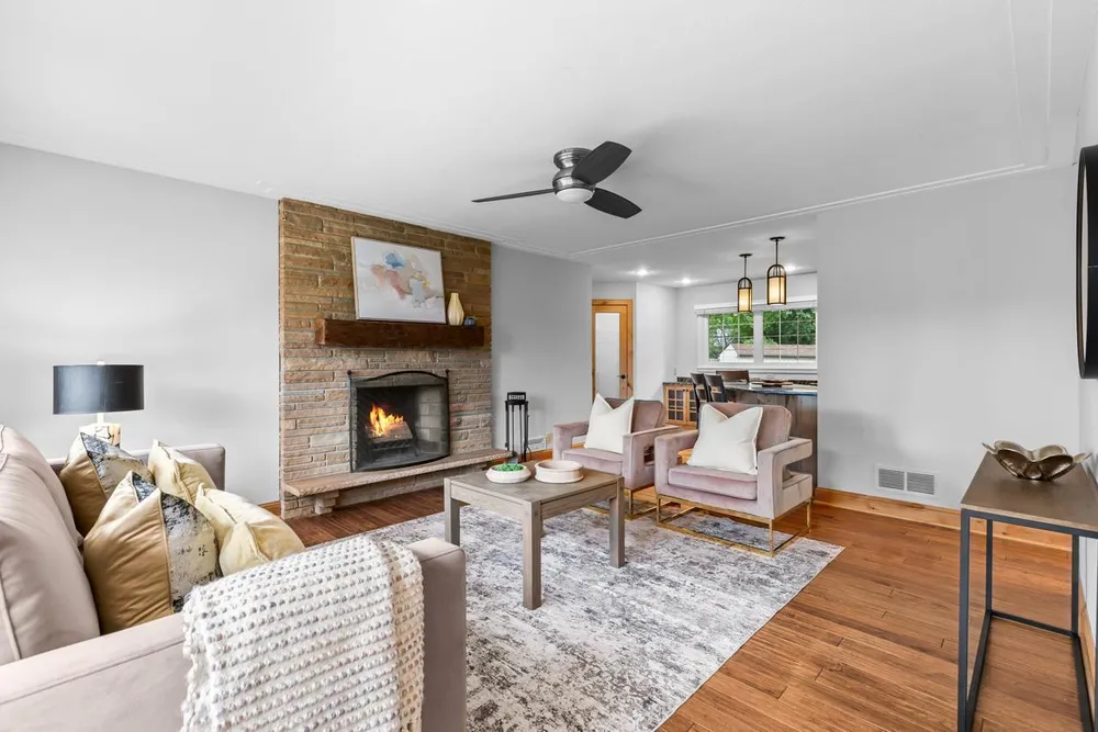 5309 Birchcrest Dr, Edina, MN 55436