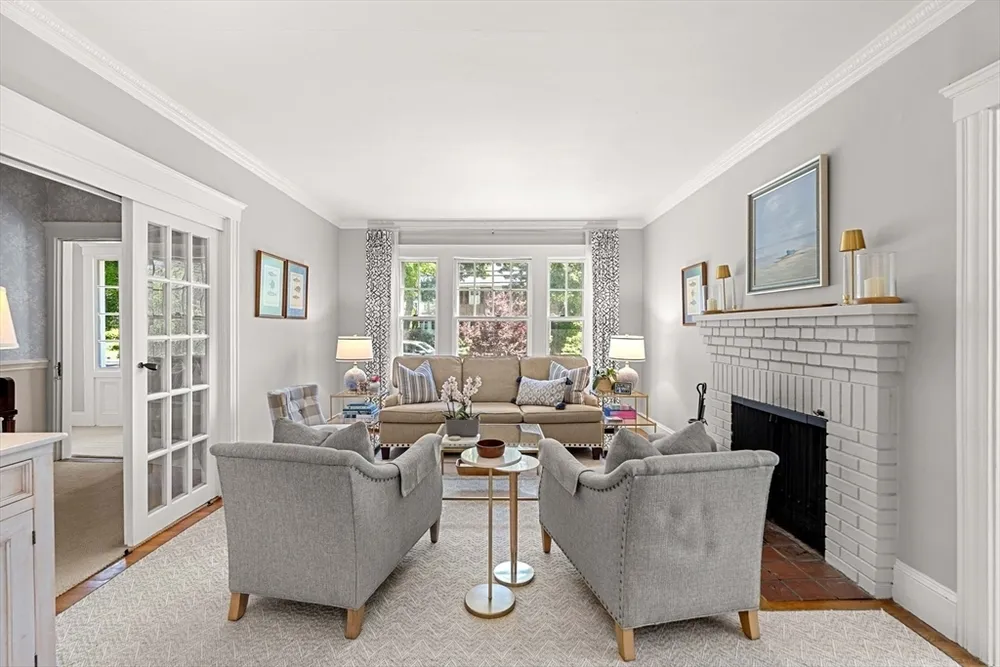 67 Humphrey St, Marblehead, MA 01945