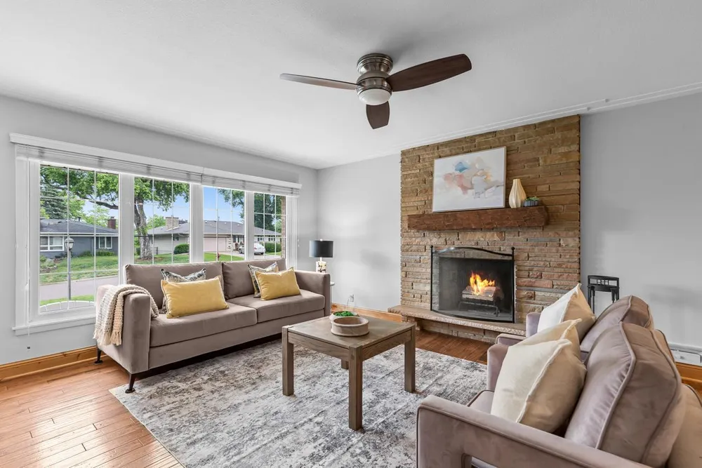 5309 Birchcrest Dr, Edina, MN 55436