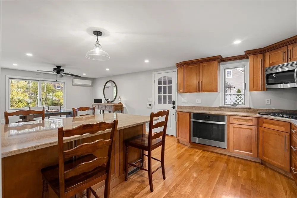 13 Curtis St, Lynn, MA 01905