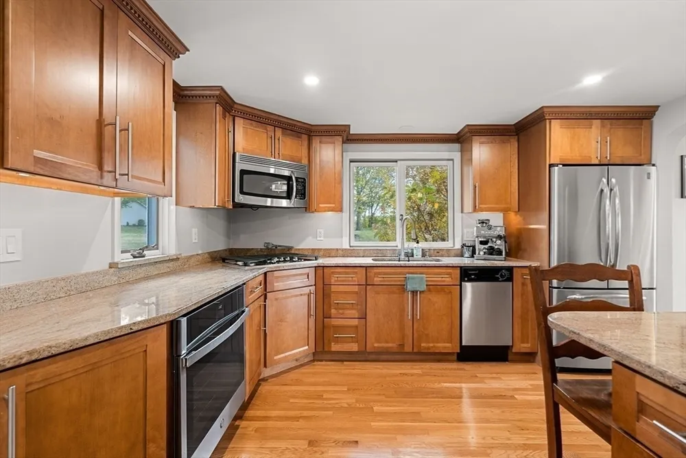 13 Curtis St, Lynn, MA 01905