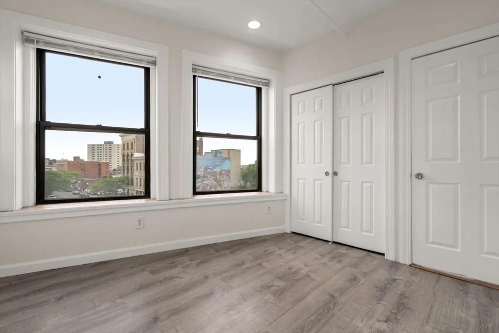 7 Central Square, Lynn, MA 01901
