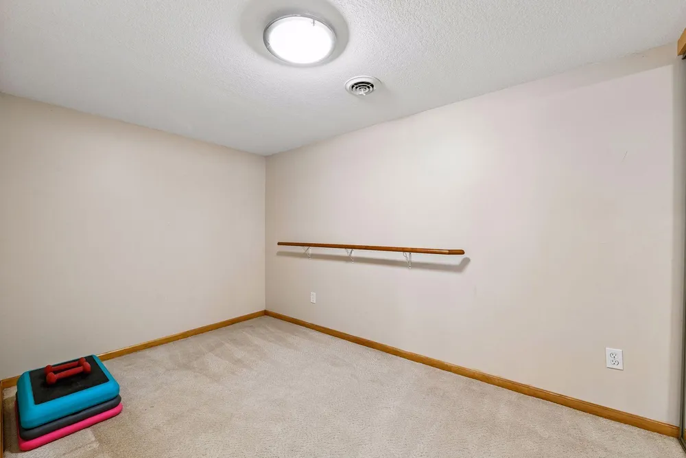 830 Fox Path Ct, Hamel, MN 55340