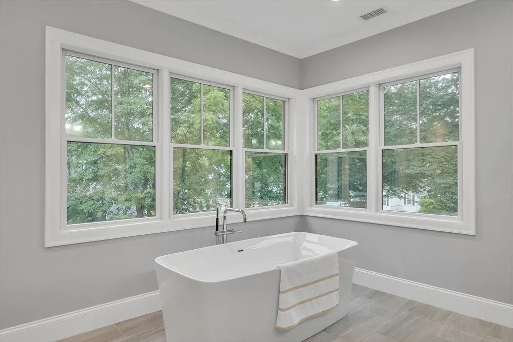 112 Osborne Path, Newton, MA 02459