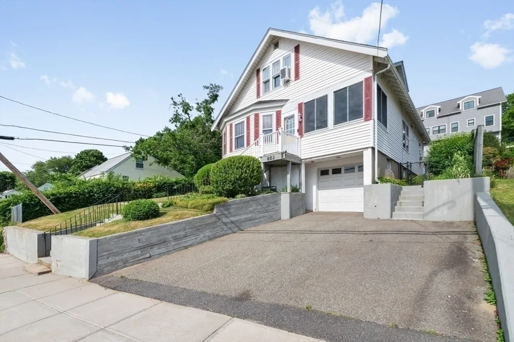 828 E Squantum St, Quincy, MA 02171