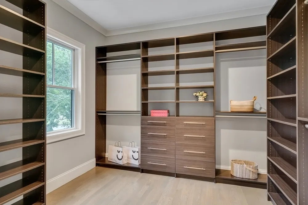 112 Osborne Path, Newton, MA 02459