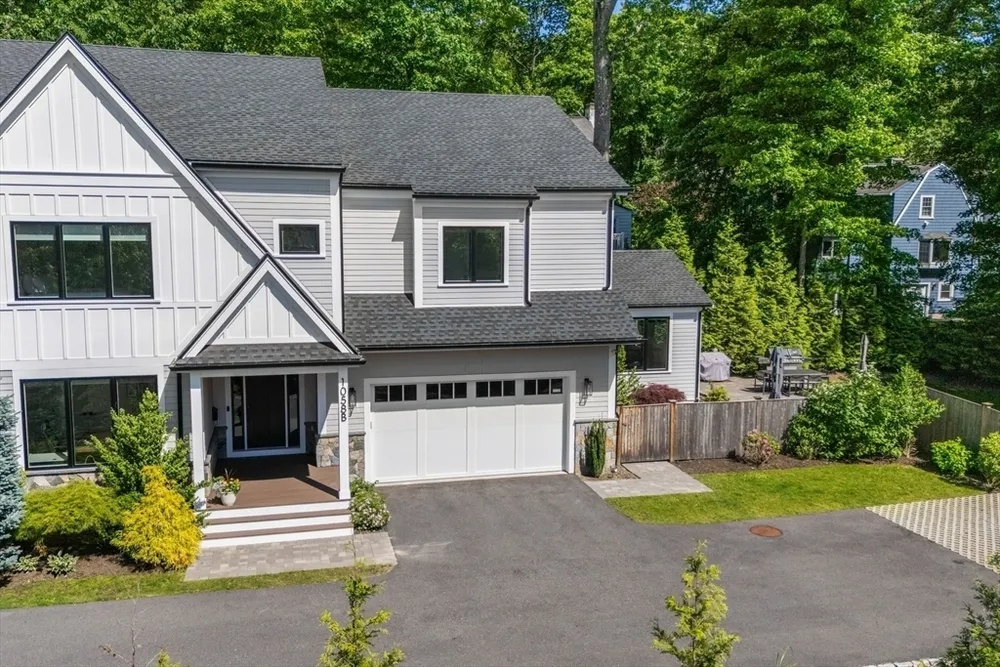 1058 Beacon St, Newton, MA 02459