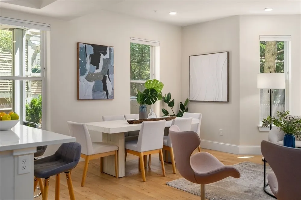 12 Arnold Circle, Cambridge, MA 02139