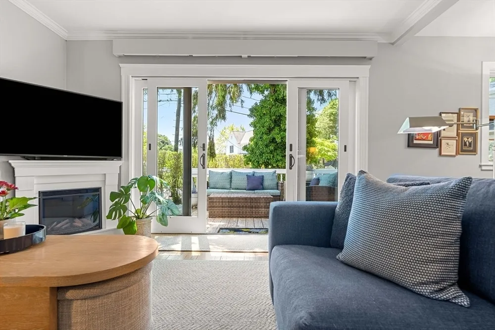 67 Humphrey St, Marblehead, MA 01945