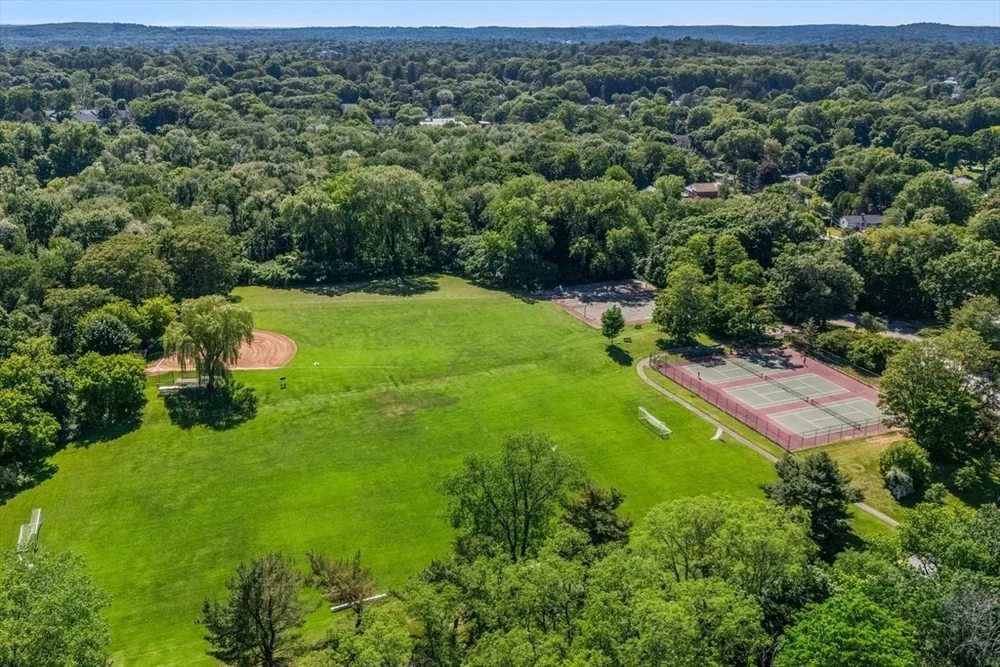 1058 Beacon St, Newton, MA 02459