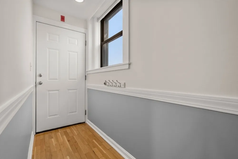 7 Central Square, Lynn, MA 01901