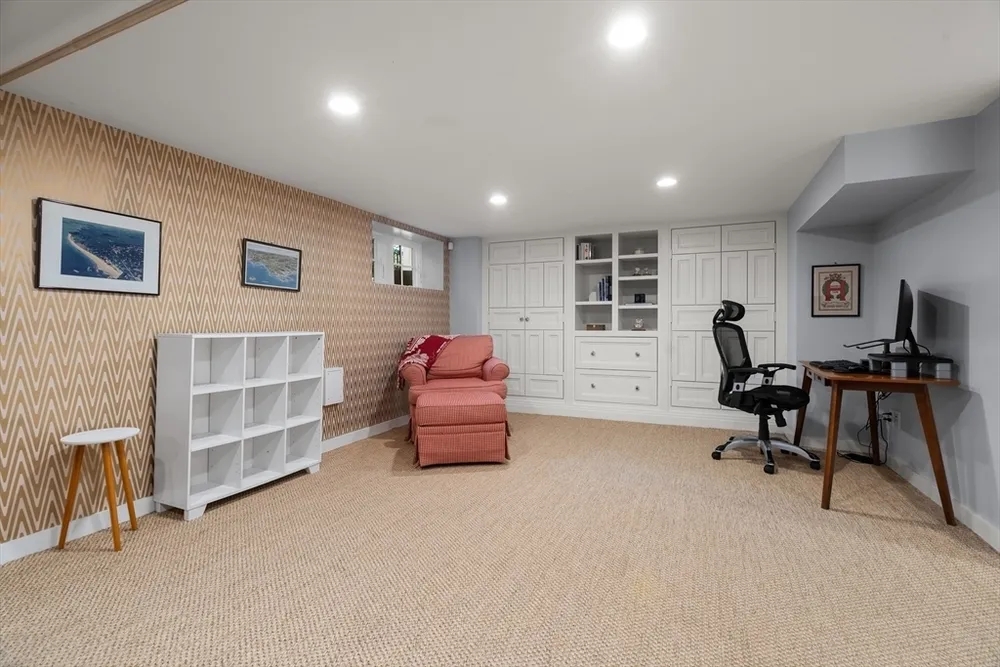 19 Saville St, Cambridge, MA 02138
