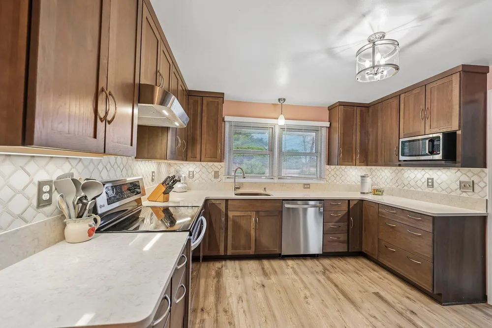 3403 71st St E, Inver Grove Heights, MN 55076