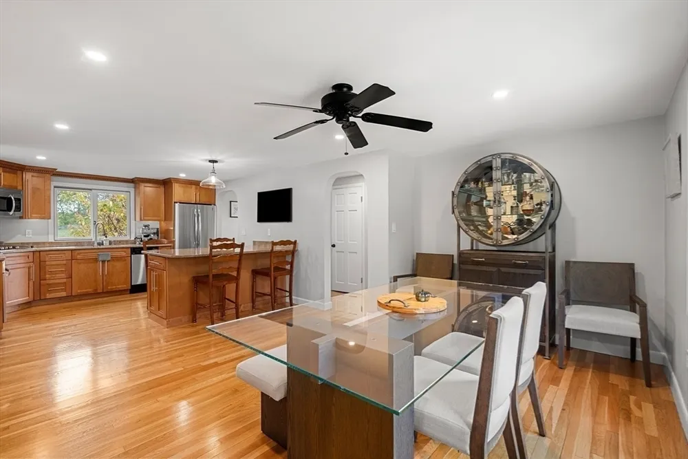 13 Curtis St, Lynn, MA 01905