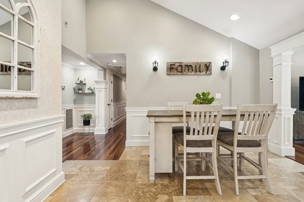 6 Suntaug St, Lynnfield, MA 01940