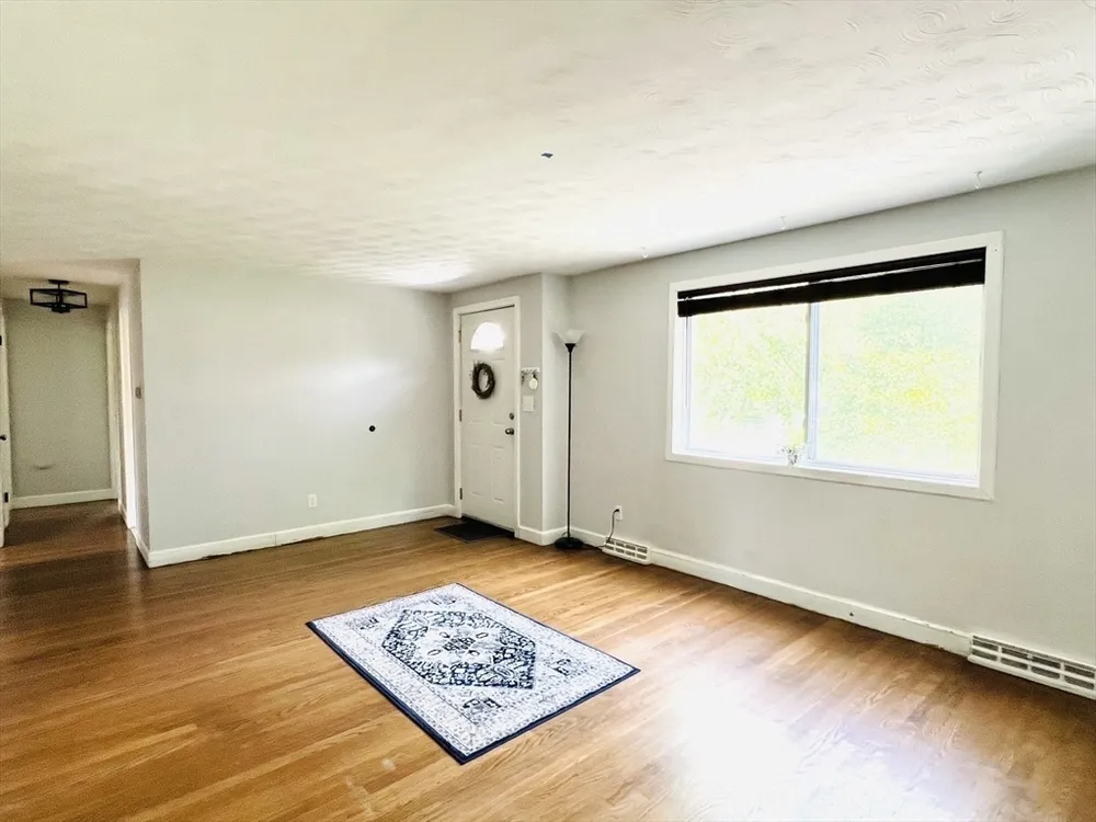 16 Ridge Ave, Lynn, MA 01905