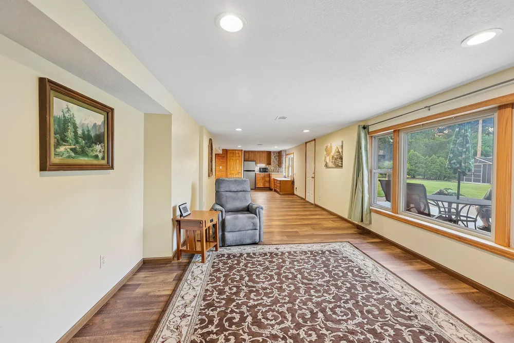 3403 71st St E, Inver Grove Heights, MN 55076