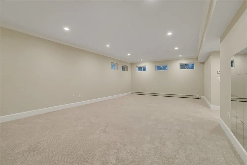 112 Osborne Path, Newton, MA 02459