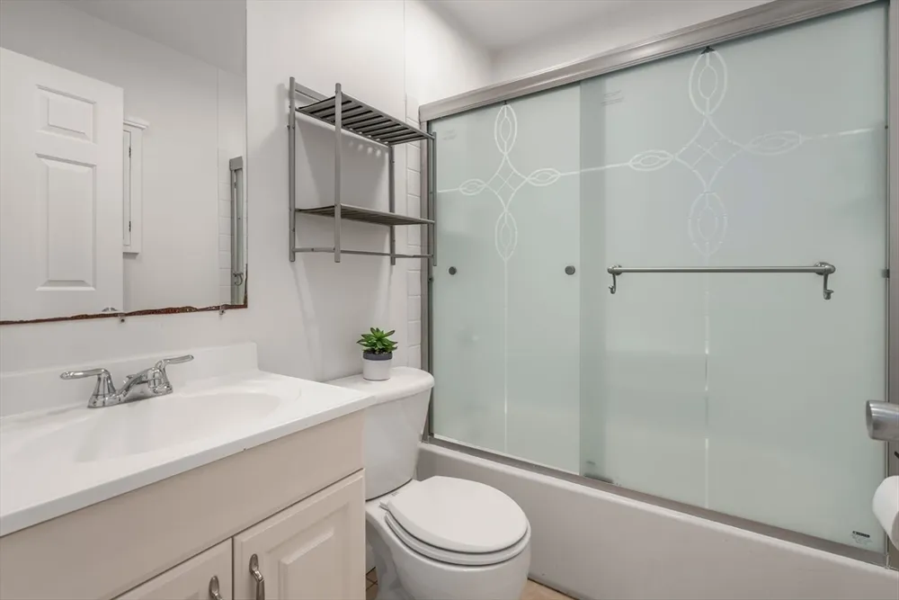 7 Central Square, Lynn, MA 01901