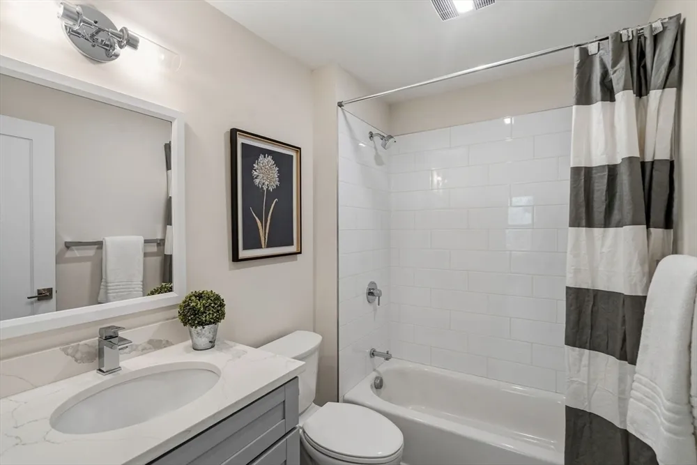 12 Arnold Circle, Cambridge, MA 02139