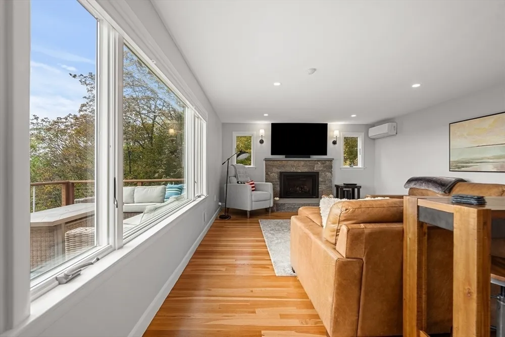 13 Curtis St, Lynn, MA 01905