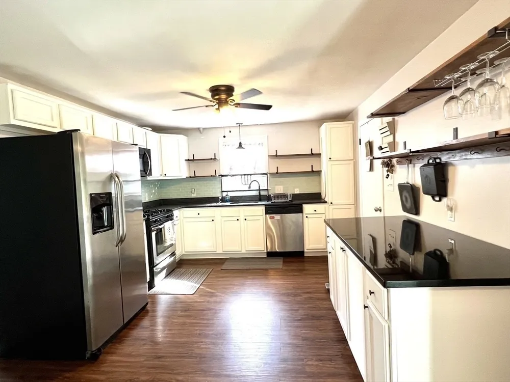 16 Ridge Ave, Lynn, MA 01905
