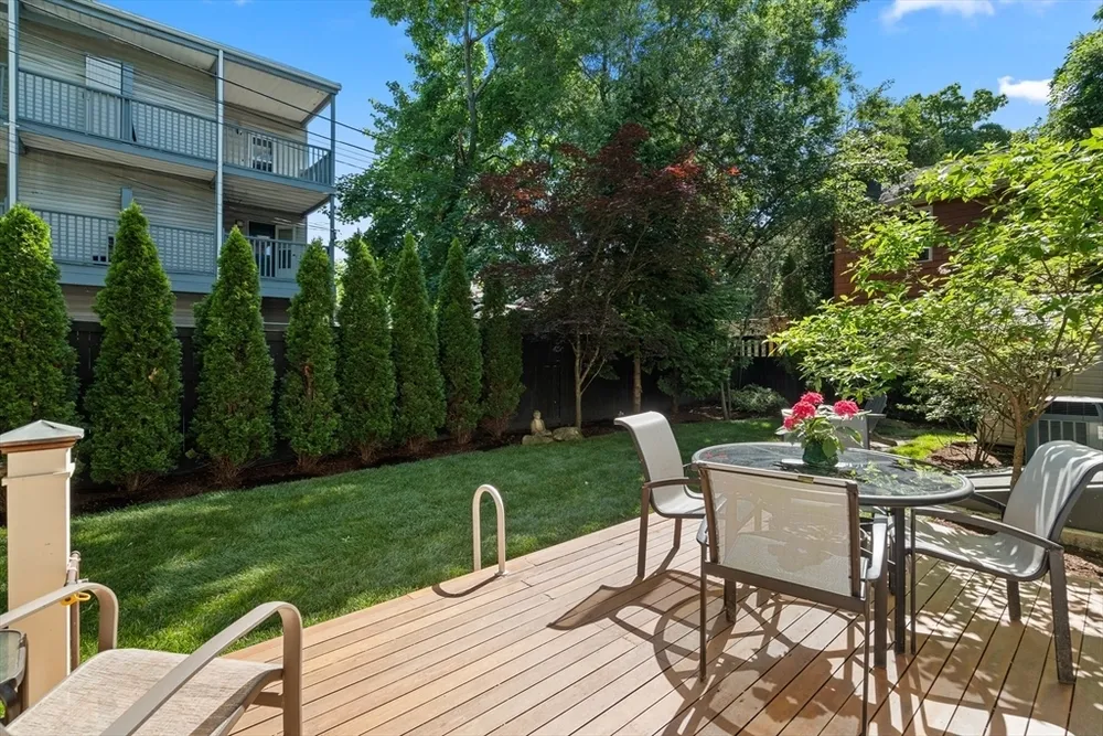 19 Saville St, Cambridge, MA 02138