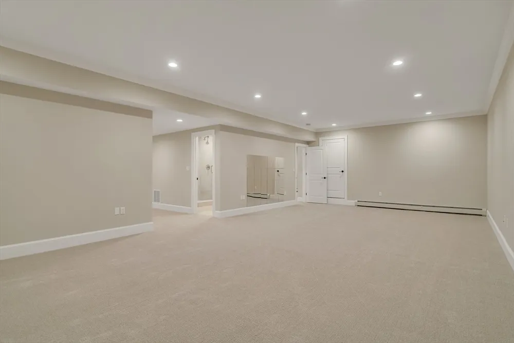 112 Osborne Path, Newton, MA 02459
