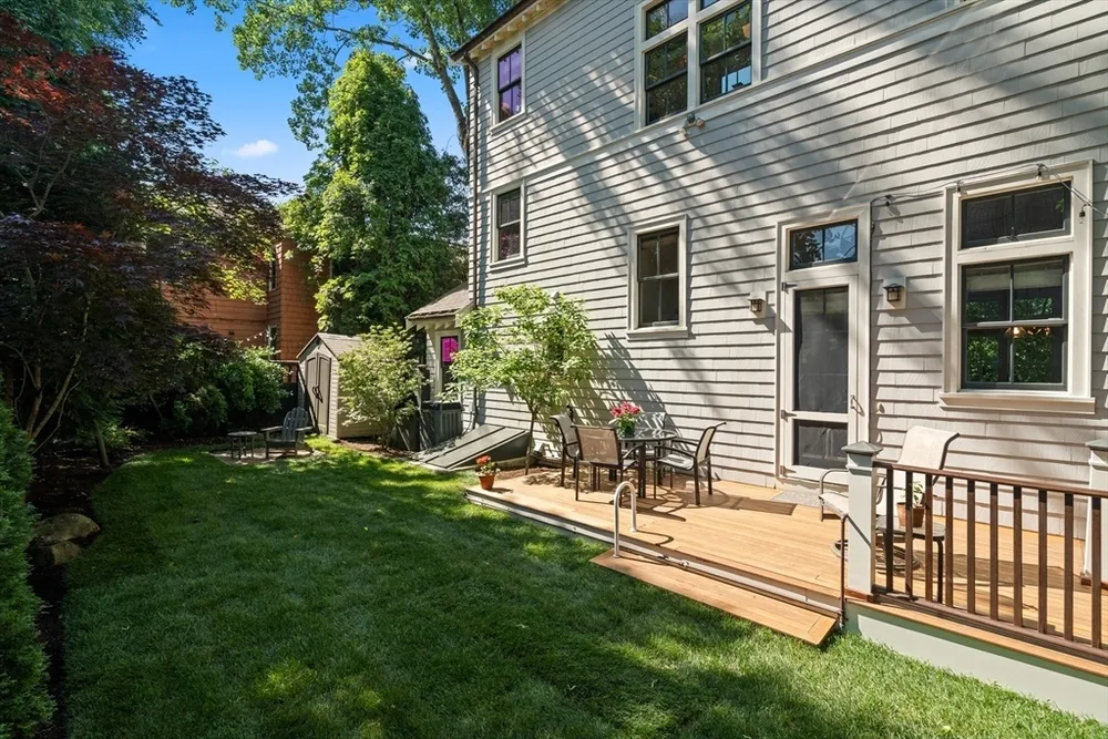 19 Saville St, Cambridge, MA 02138