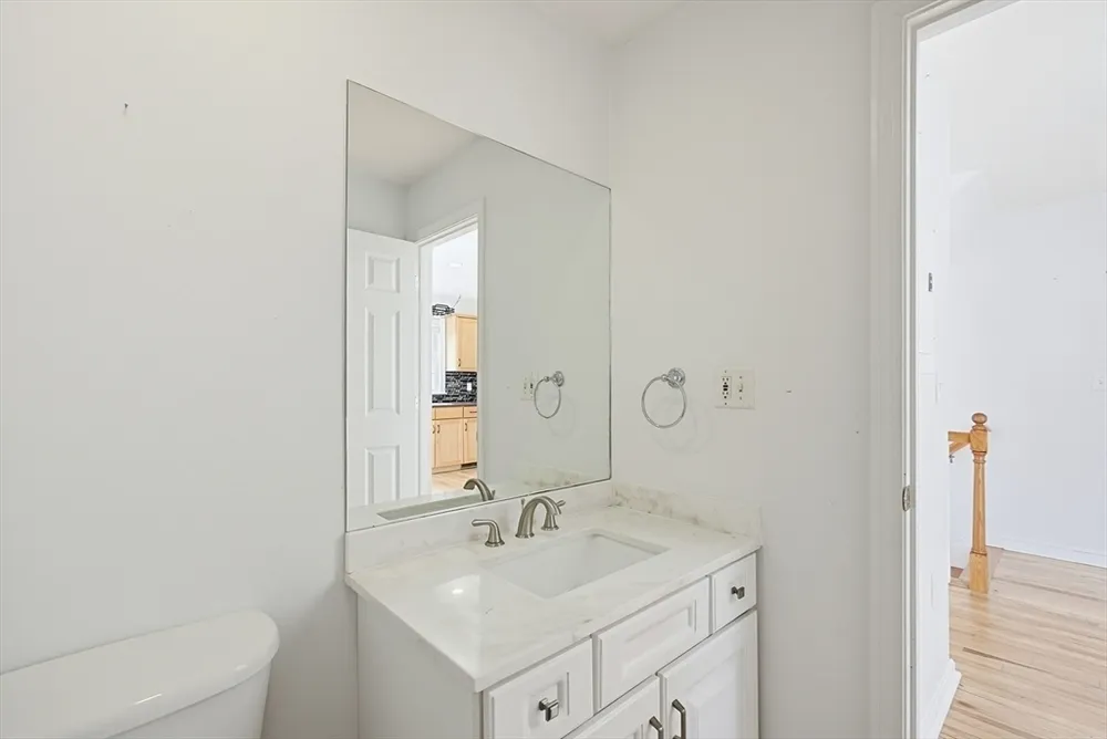 26 Oakwood St, Boston, MA 02136