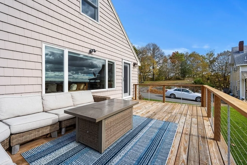 13 Curtis St, Lynn, MA 01905