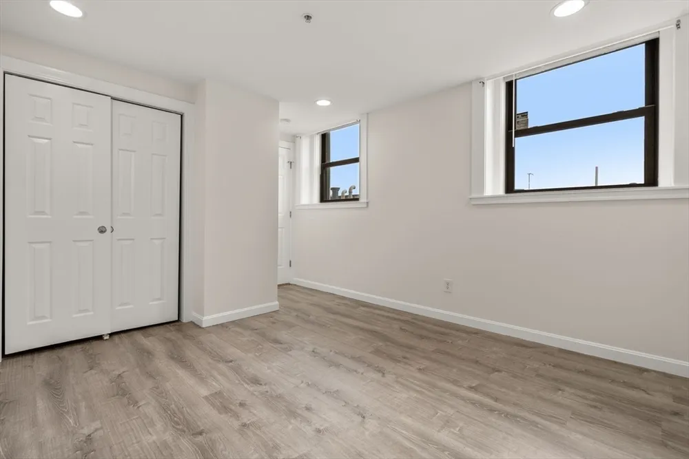 7 Central Square, Lynn, MA 01901