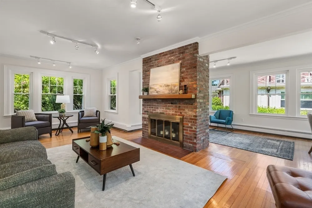 42 Fairmont St, Belmont, MA 02478