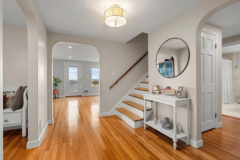 13 Curtis St, Lynn, MA 01905