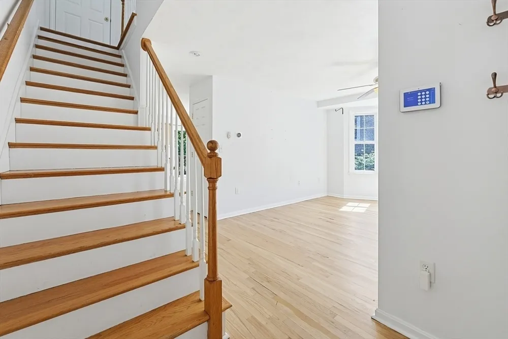 26 Oakwood St, Boston, MA 02136