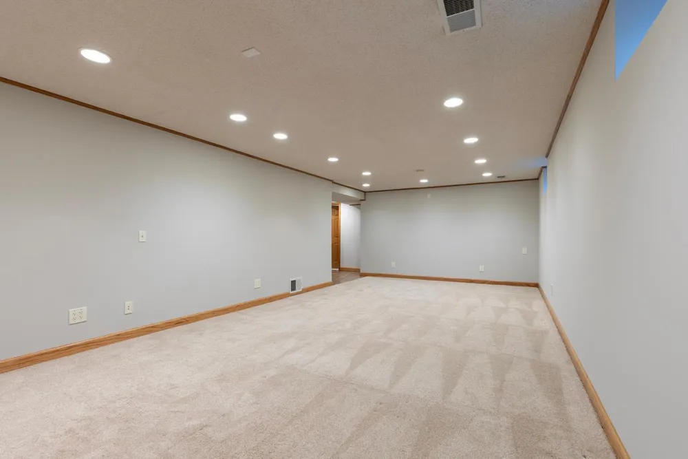 5309 Birchcrest Dr, Edina, MN 55436