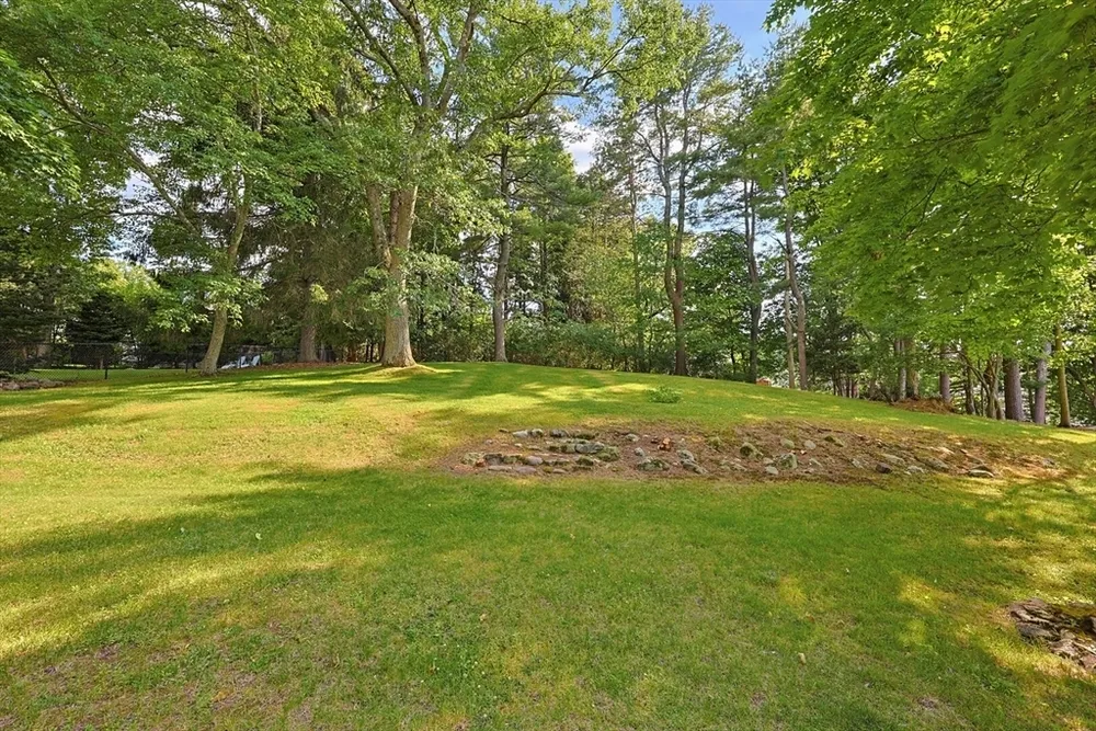26 Spring Valley Rd, Belmont, MA 02478