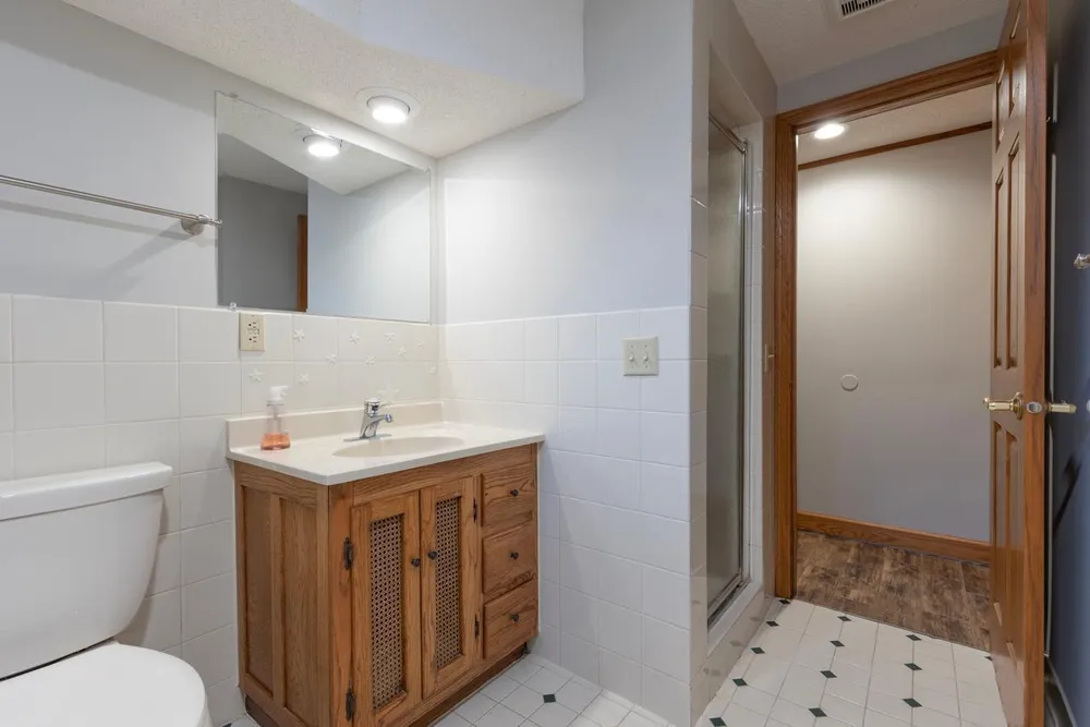5309 Birchcrest Dr, Edina, MN 55436