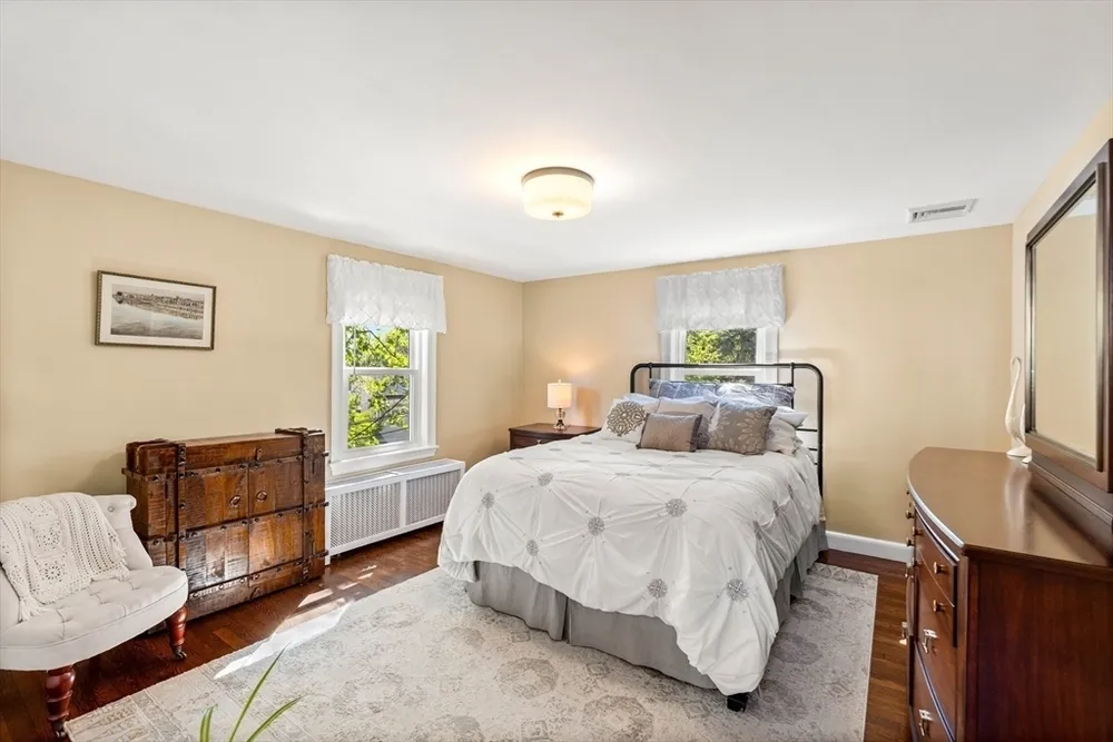 17 Landon Rd, Milton, MA 02186
