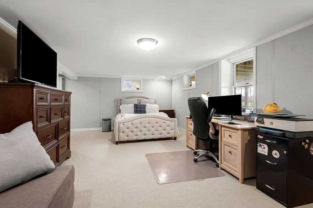 13 Curtis St, Lynn, MA 01905