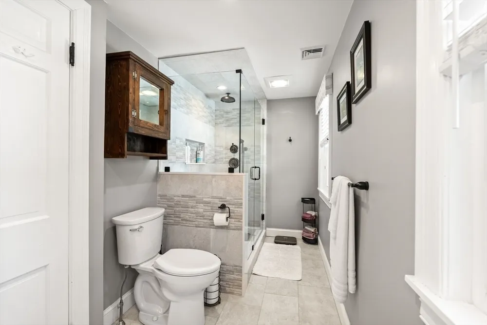17 Landon Rd, Milton, MA 02186