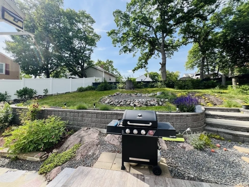 16 Ridge Ave, Lynn, MA 01905