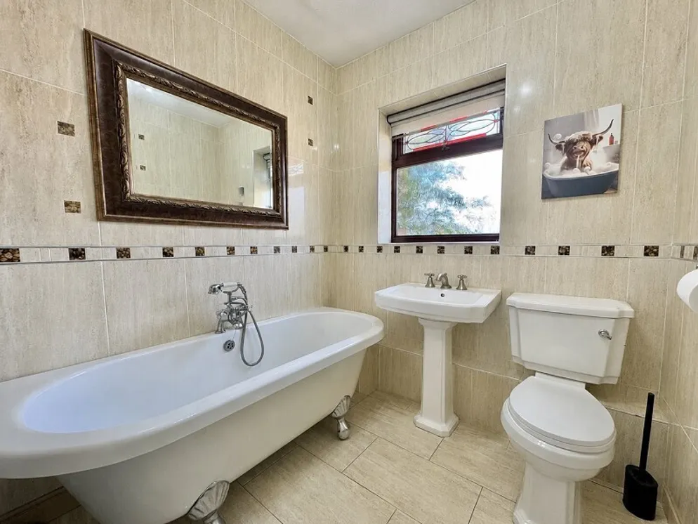 Property carousel item 23