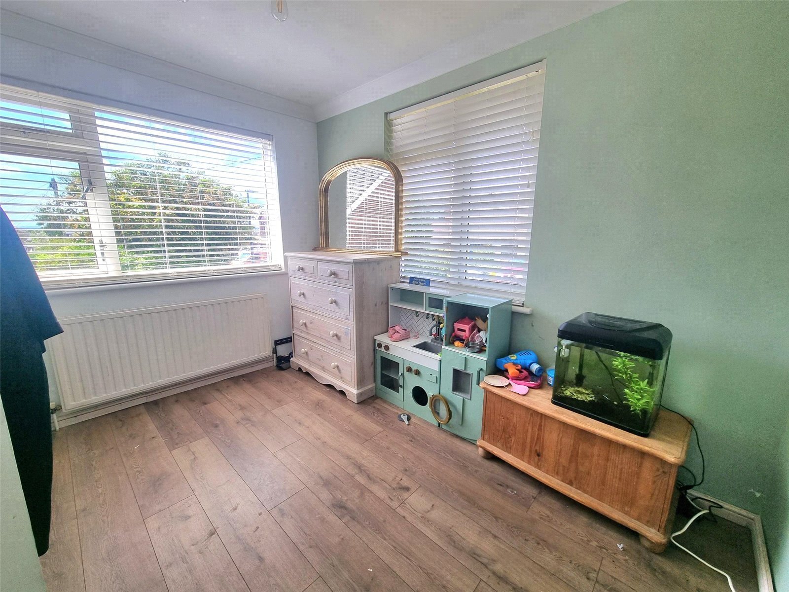 Kendal Close, Hullbridge, Hockley, Essex, SS5 Image 8