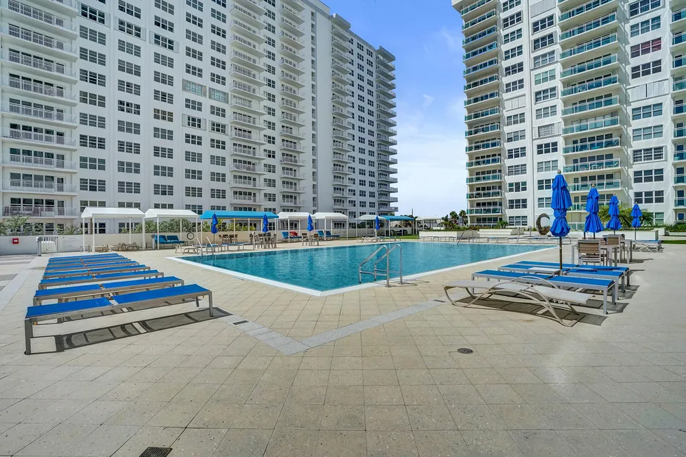 3900 Galt Ocean Dr, Fort Lauderdale, FL 33308