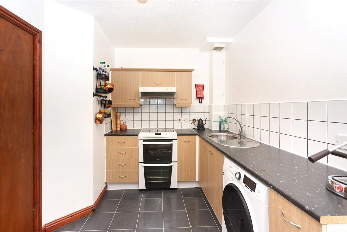 Neuadd Yr Eglwys, Glynne Road, Bangor, Gwynedd, LL57