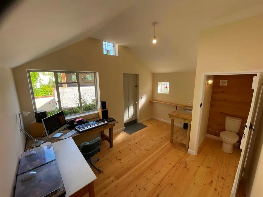 Property Image 34